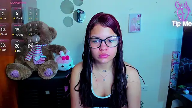 Emma boo online show from March 4, 1:52 pm