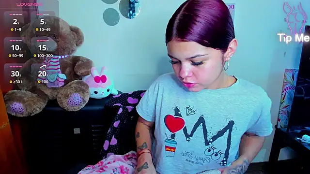 Emma boo online show from April 2, 3:30 pm