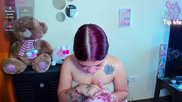 Emma boo online show from February 20, 3:36 pm