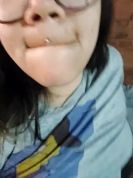 Snapshot of Camilu23 chatting on October 30, 9:01 pm Camilu23 online show from October 30, 9:01 pm