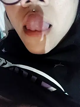 Camilu23 online show from February 25, 1:50 am