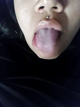 Camilu23 online show from March 22, 1:01 pm