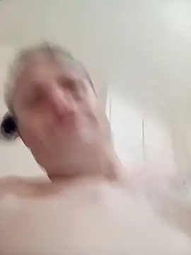 Snapshot of Caliguy36 chatting on November 24, 8:20 pm Caliguy36 online show from November 24, 8:20 pm