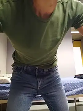 Snapshot of panco_pillo chatting on November 24, 6:19 pm panco pillo online show from November 24, 6:19 pm