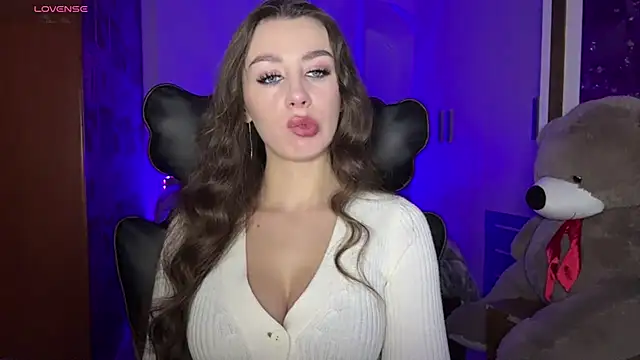 SweetCherry  N online show from December 4, 9:25 pm