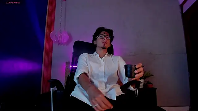 Snapshot of kane_del_toro chatting on December 4, 6:56 am kane del toro online show from December 4, 6:56 am