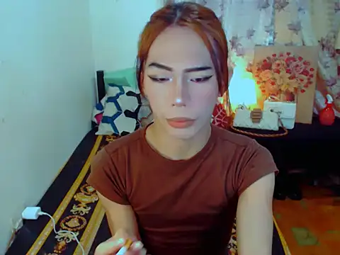 EXOTICGEORGINA online show from December 15, 9:31 pm