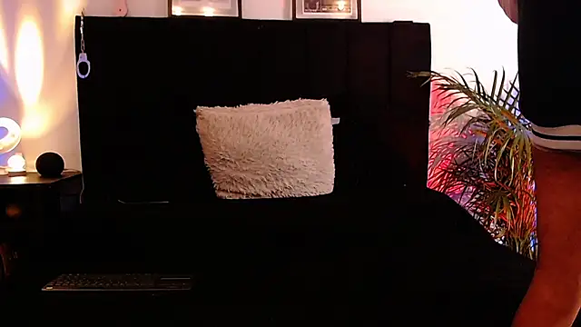 jaiden thoner online show from December 3, 6:03 am