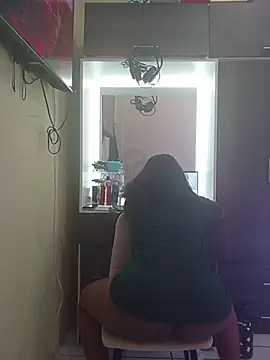 Snapshot of Diosa339 chatting on November 13, 10:46 pm Diosa339 online show from November 13, 10:46 pm