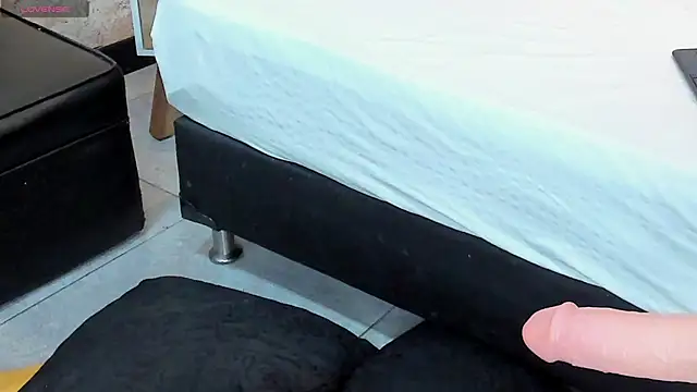 Snapshot of Ivy_Spicy chatting on November 27, 4:13 am Ivy Spicy online show from November 27, 4:13 am