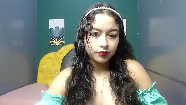 Snapshot of gygyfox chatting on October 29, 7:57 pm gygyfox online show from October 29, 7:57 pm