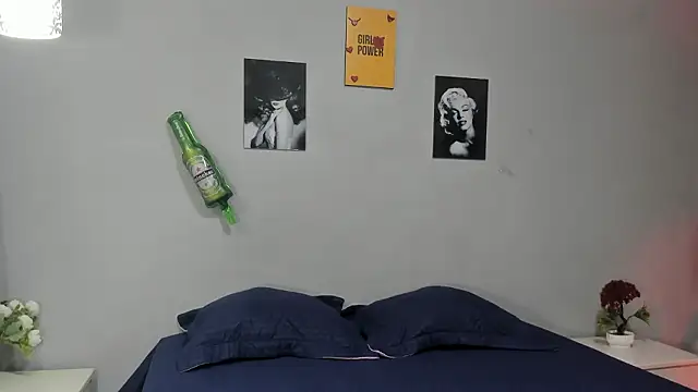 sexynova 93 online show from March 19, 7:25 pm