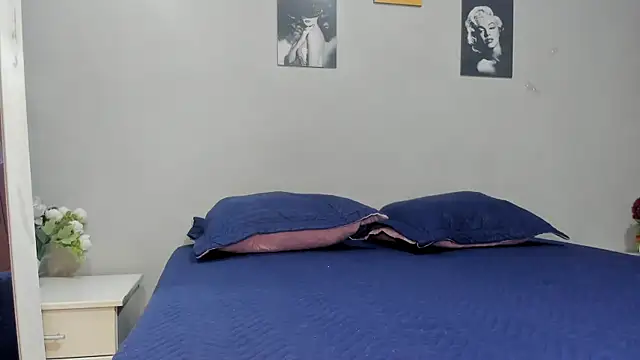 sexynova 93 online show from March 28, 7:15 pm