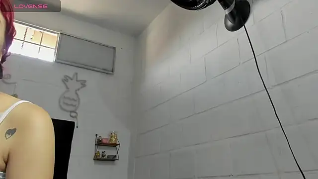 Snapshot of sexynova_93 chatting on June 25, 4:12 pm sexynova 93 online show from June 25, 4:12 pm