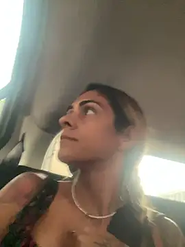 sabrinaneves online show from April 9, 10:43 am