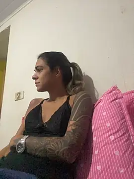 Snapshot of sabrinaneves chatting on June 15, 8:47 am sabrinaneves online show from June 15, 8:47 am