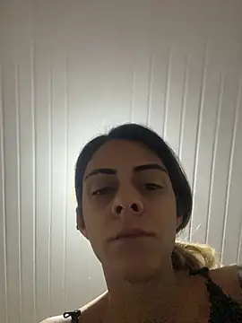 sabrinaneves online show from June 1, 3:33 pm