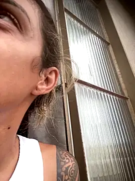 sabrinaneves online show from January 5, 6:11 pm