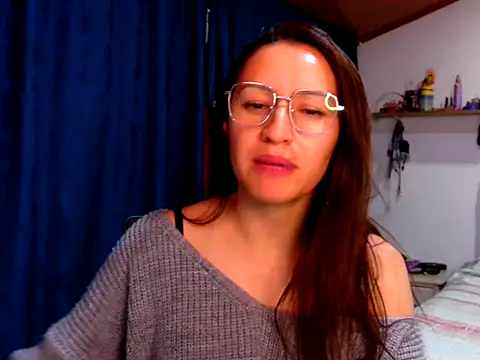 KendallTwisTx online show from December 1, 4:02 am