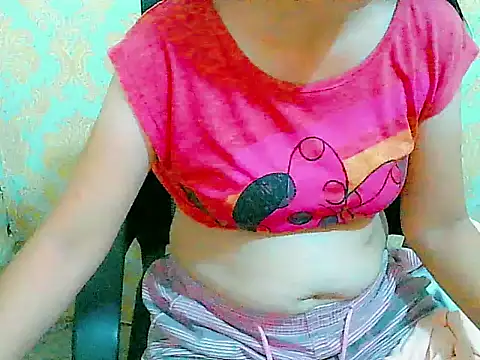 nhicole4u online show from October 31, 12:46 pm