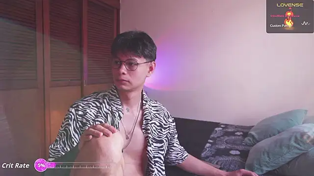 estmonnn online show from March 11, 10:04 pm