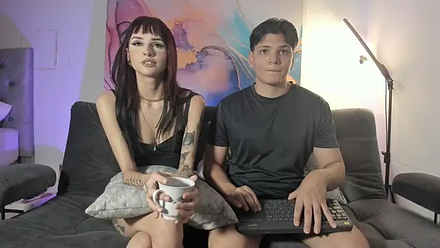 Snapshot of pinksmile_1 chatting on February 16, 12:09 am pinksmile 1 online show from February 16, 12:09 am