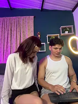 Snapshot of pinksmile_1 chatting on March 11, 12:26 am pinksmile 1 online show from March 11, 12:26 am