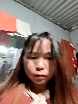 Snapshot of matbiec- chatting on November 27, 1:50 am matbiec- online show from November 27, 1:50 am