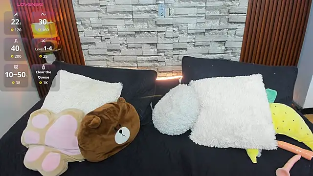 Snapshot of melody_velvet chatting on October 29, 4:00 am melody velvet online show from October 29, 4:00 am