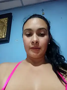 Isa-Giraldo online show from November 18, 3:21 am