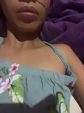 hottiebabe23 online show from December 4, 1:21 pm