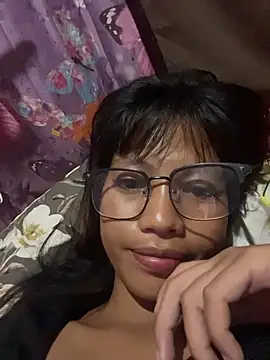 hottiebabe23 online show from November 22, 9:02 pm