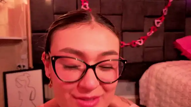 Im-Lola online show from February 14, 8:53 pm