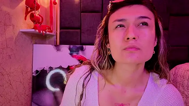 Im-Lola online show from March 6, 10:49 pm