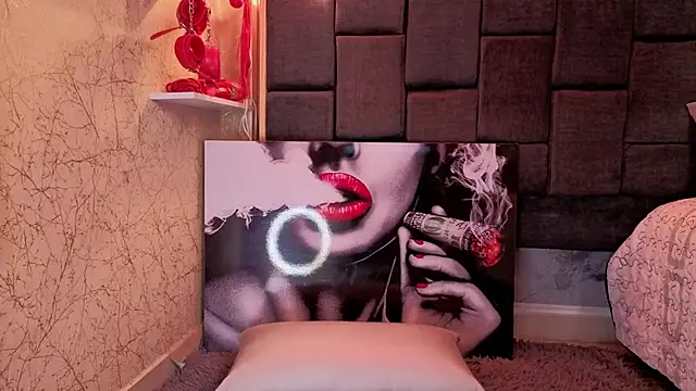 Im-Lola online show from February 26, 8:31 pm