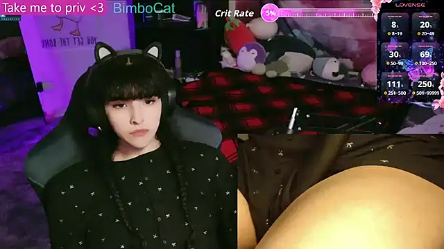 Snapshot of BimboCat chatting on December 16, 9:08 pm BimboCat online show from December 16, 9:08 pm