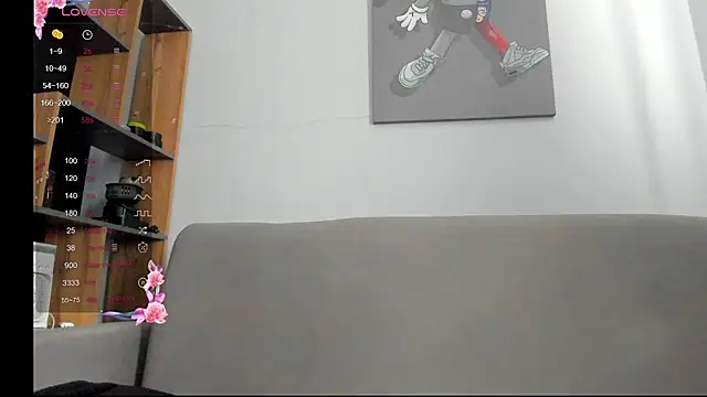 Your hot students online show from December 3, 7:30 am