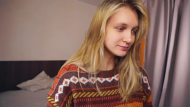 Snapshot of DierdreJacobsohn chatting on November 30, 6:36 am DierdreJacobsohn online show from November 30, 6:36 am