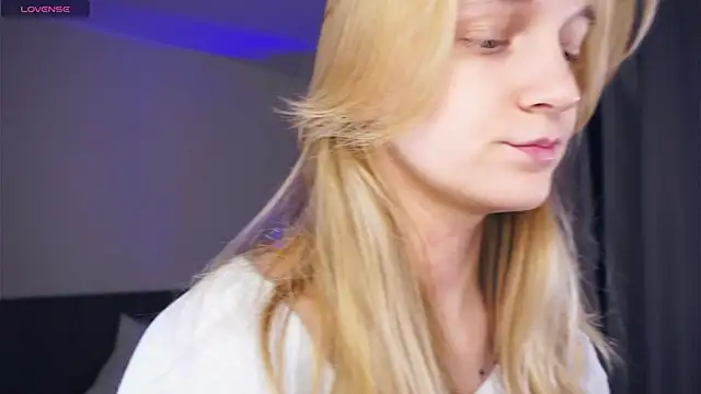 Snapshot of DierdreJacobsohn chatting on November 8, 6:06 am DierdreJacobsohn online show from November 8, 6:06 am