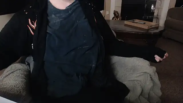 Snapshot of Skyl31 chatting on November 12, 2:04 am Skyl31 online show from November 12, 2:04 am