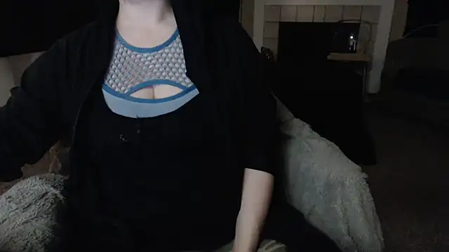 Snapshot of Skyl31 chatting on November 17, 4:38 am Skyl31 online show from November 17, 4:38 am