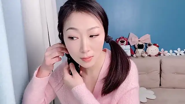 Snapshot of ella55-- chatting on February 27, 1:06 am ella55-- online show from February 27, 1:06 am