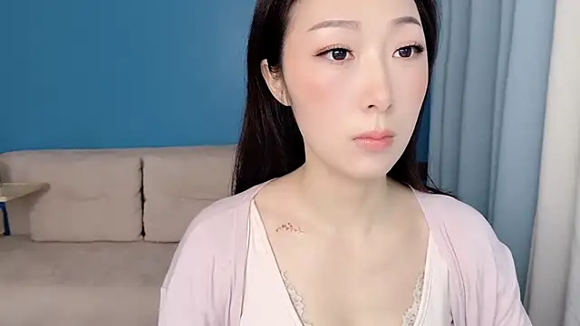 ella55-- online show from April 5, 1:01 am