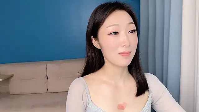 ella55-- online show from April 11, 7:45 am