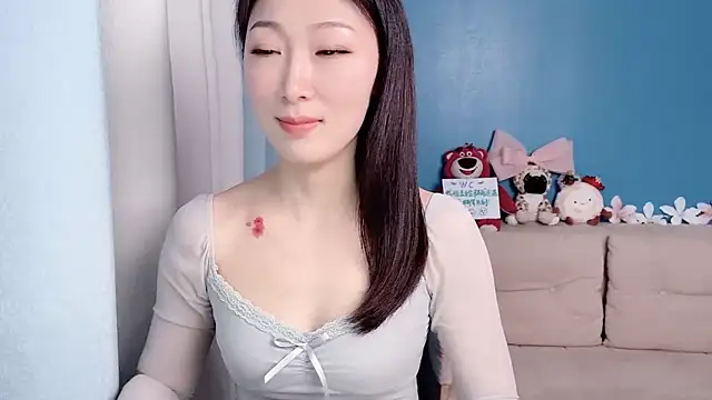 Snapshot of ella55-- chatting on February 24, 10:05 am ella55-- online show from February 24, 10:05 am