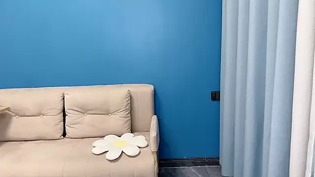 ella55-- online show from April 7, 1:07 am