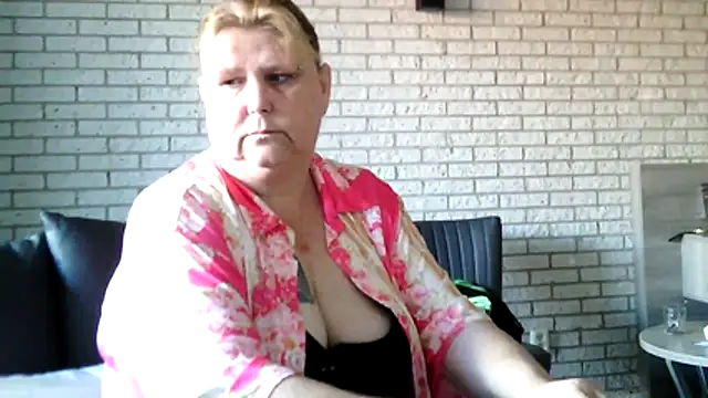 Sylviastar46 online show from April 14, 8:41 am