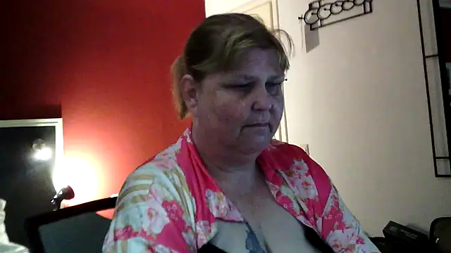 Sylviastar46 online show from May 19, 8:16 pm