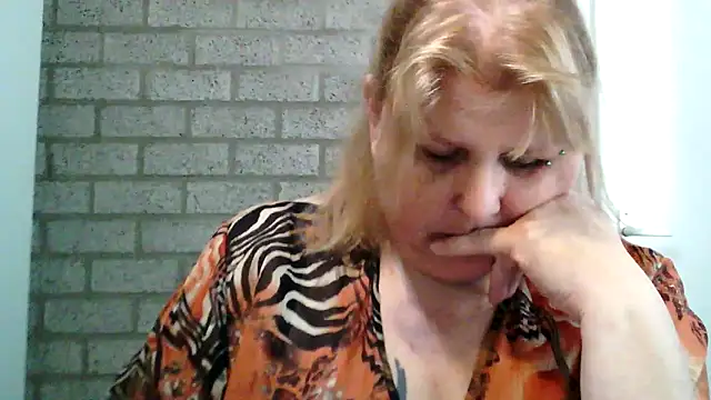 Sylviastar46 online show from March 5, 10:01 am