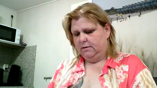 Sylviastar46 online show from March 17, 8:56 pm